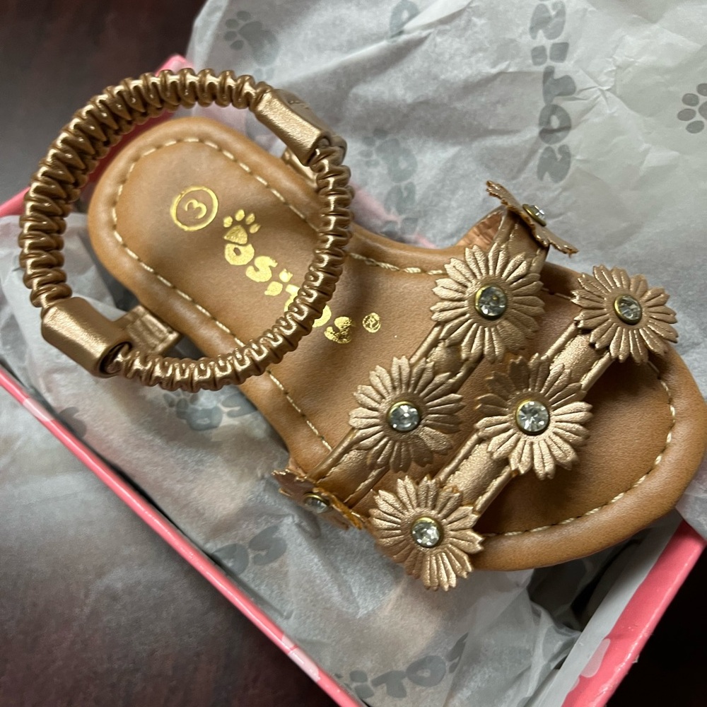Gold Daisy Kids Sandals